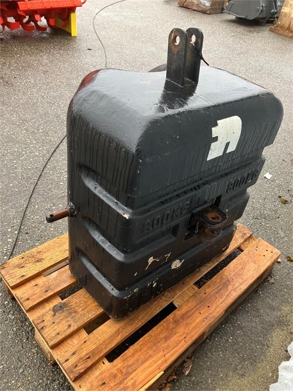 - - - 800KG. FRONTVÆGT