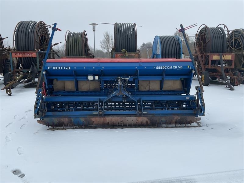 Fiona 4M SEEDCOM XR-VB