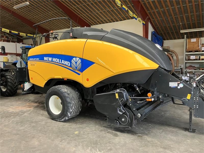 New Holland BB890 RC