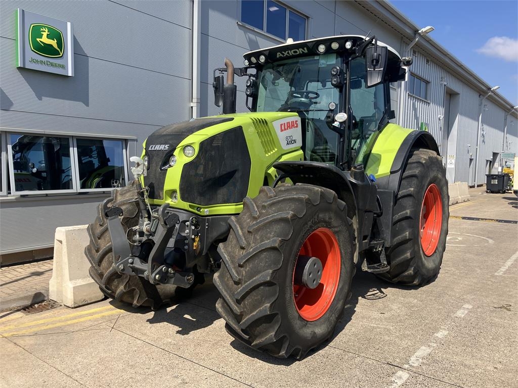 CLAAS Axion 870