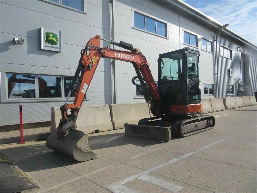 Hitachi ZX33U-5A