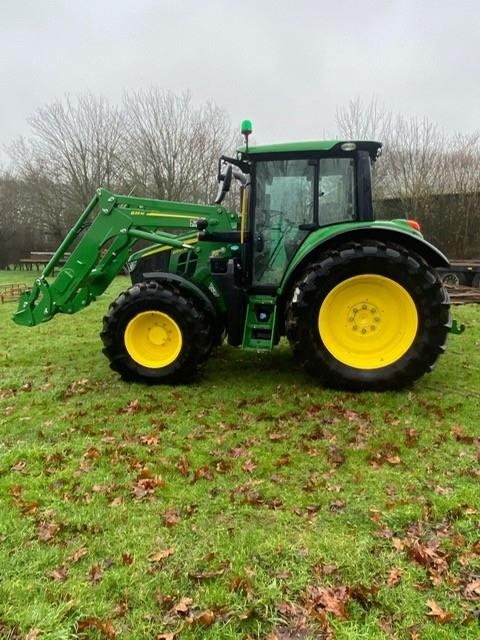 John Deere 6100M