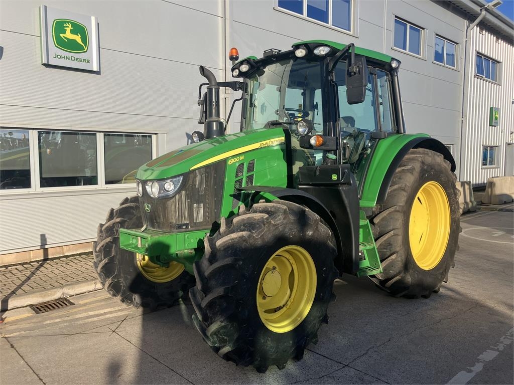 John Deere 6100M