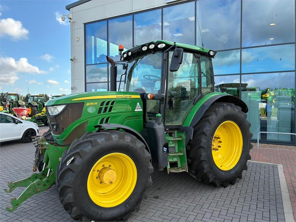 John Deere 6130R