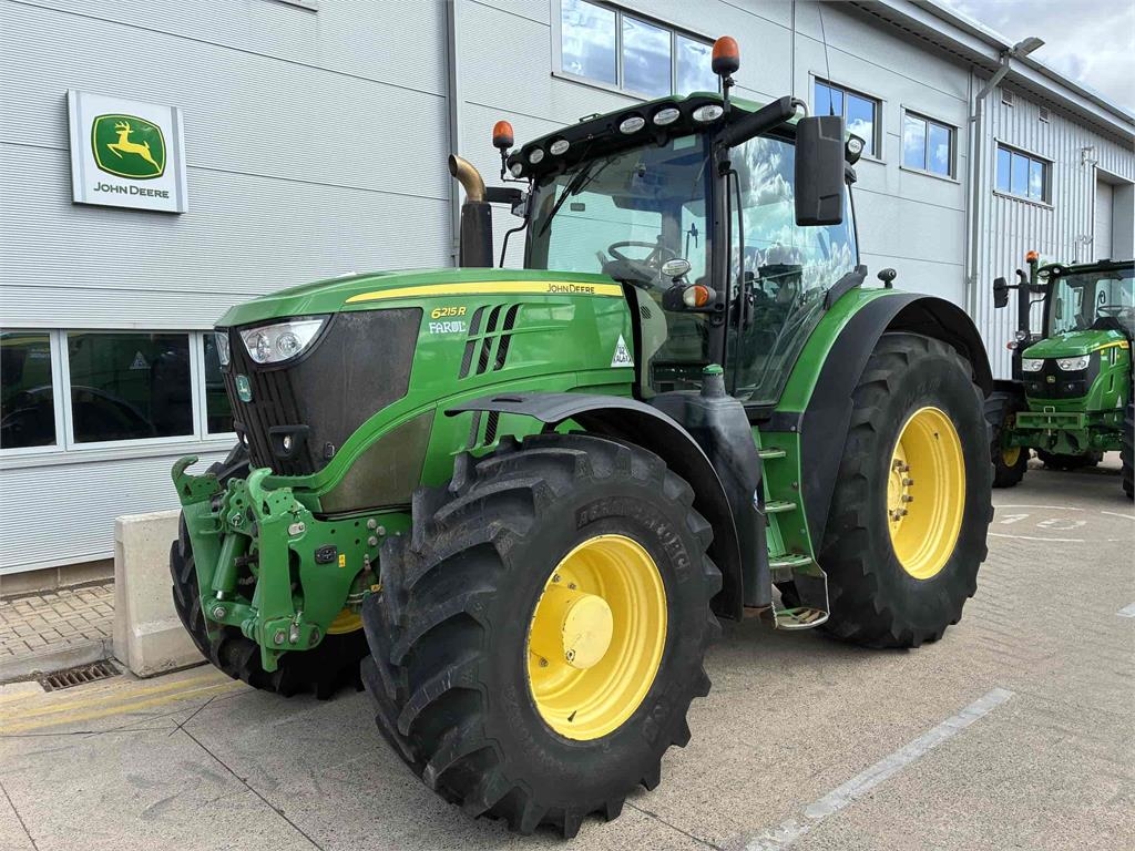Tracteur agricole John Deere 6215R — occasion 2015, 8 046 h