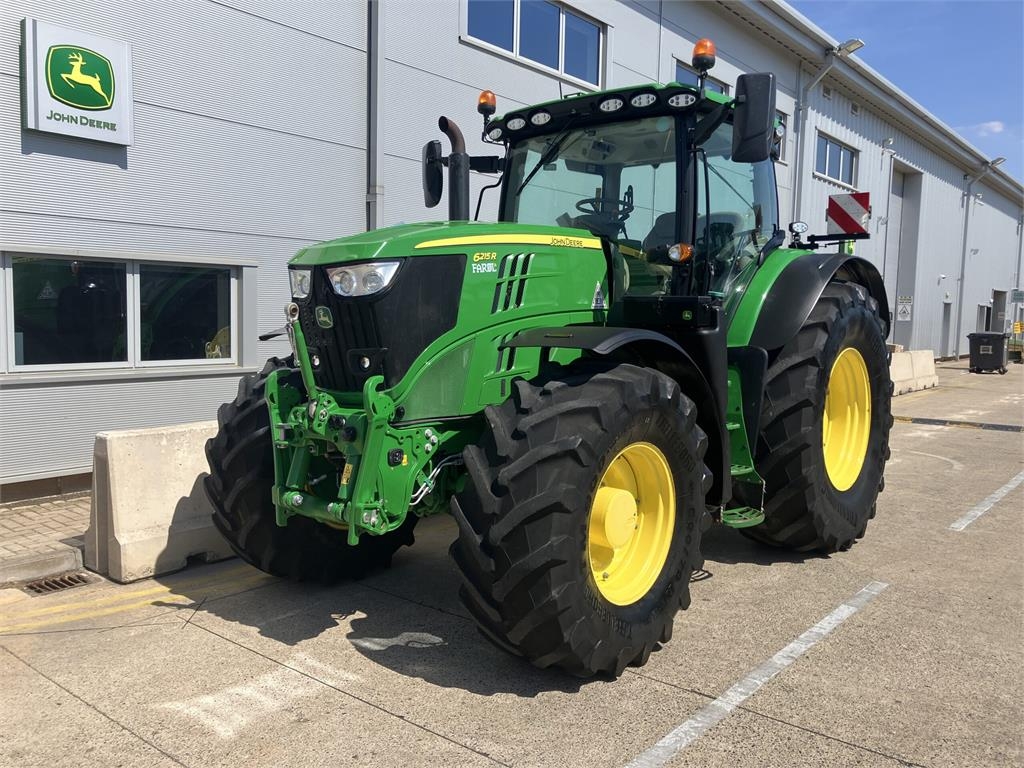 John Deere 6215R