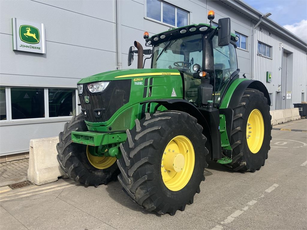 John Deere 6250R