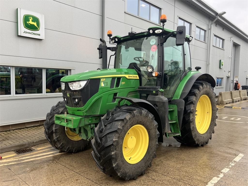 John Deere 6R 130