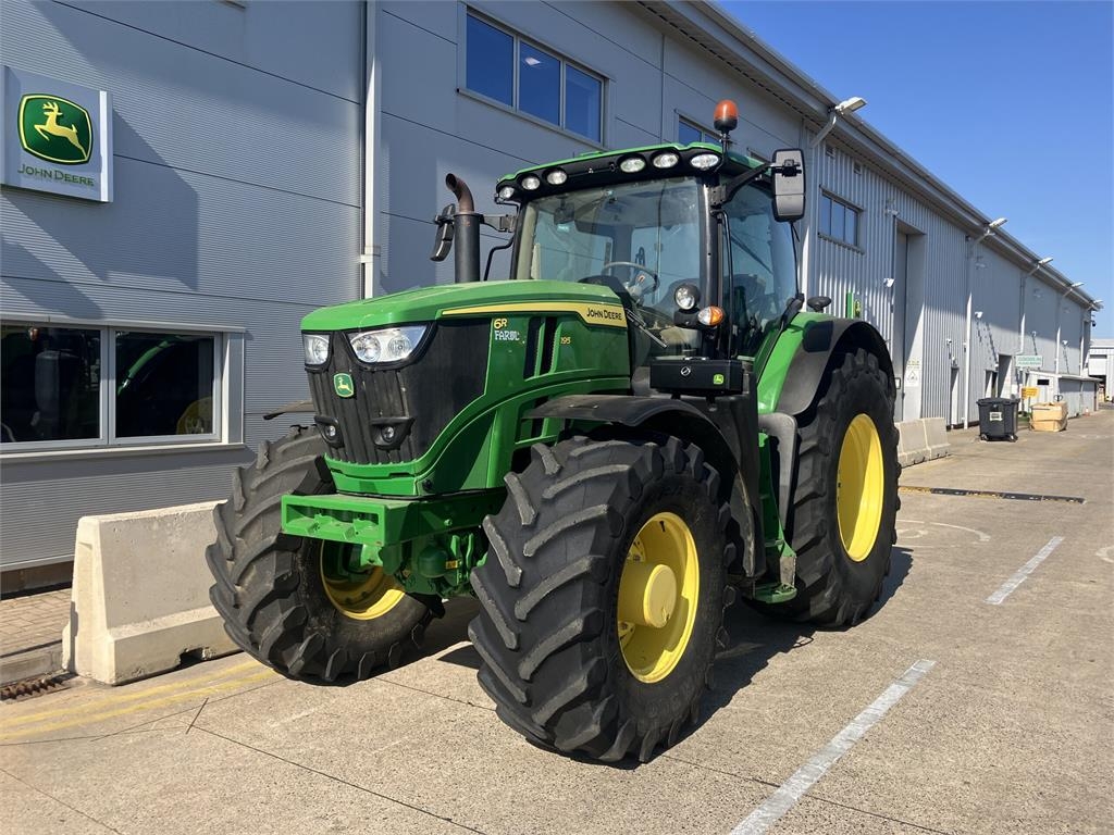 John Deere 6R 195