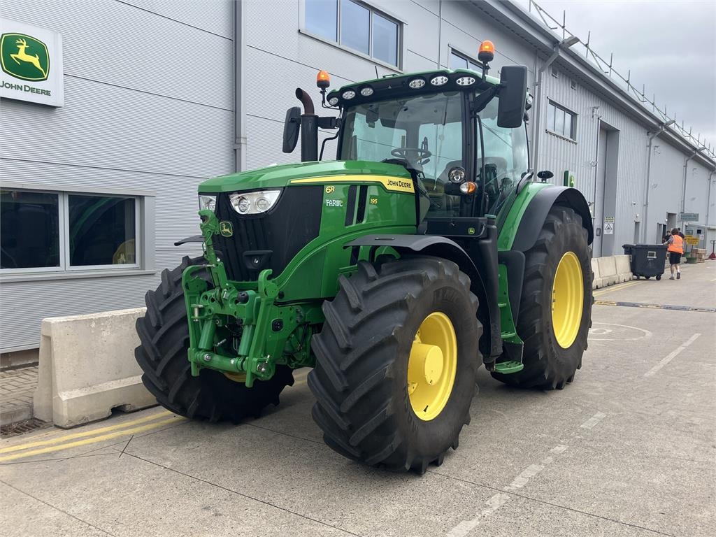 John Deere 6R 195