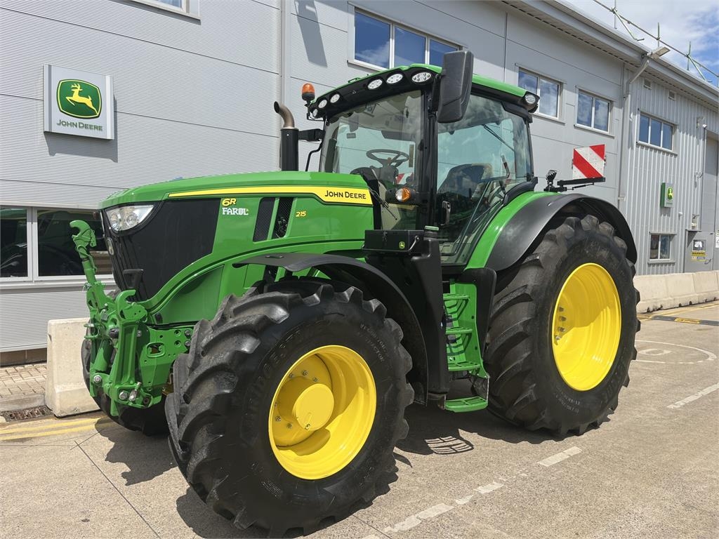 John Deere 6R 215