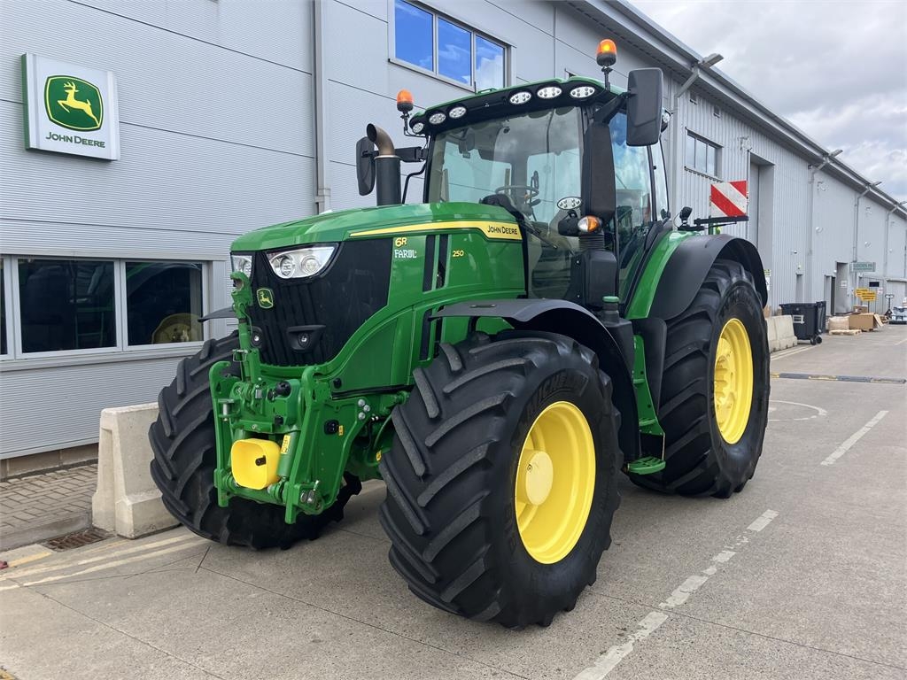 John Deere 6R 250