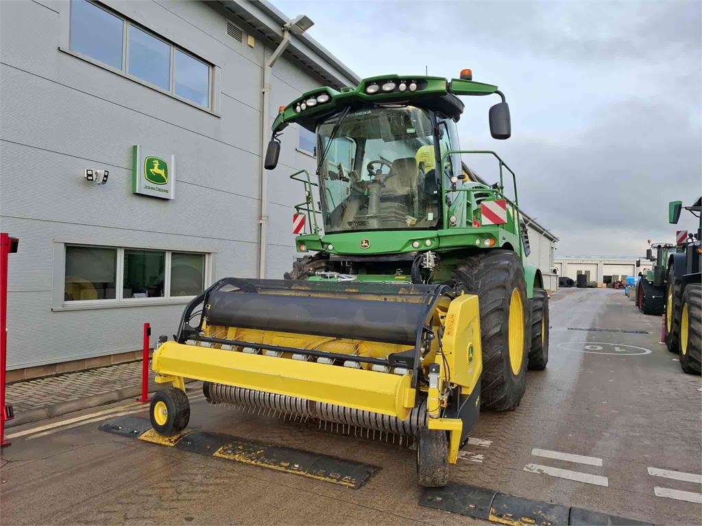 John Deere 9700i