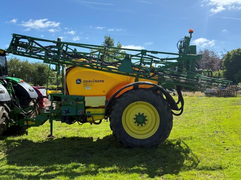 John Deere M740