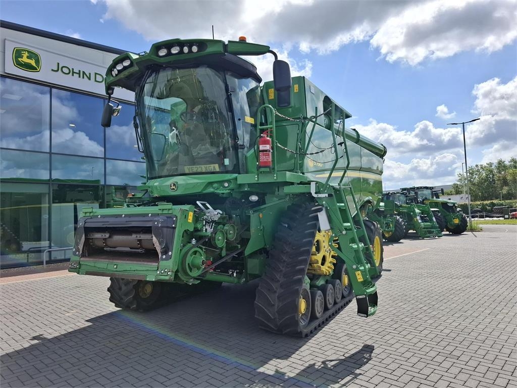 John Deere S790