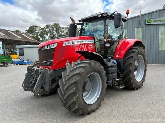 Massey Ferguson 7726S