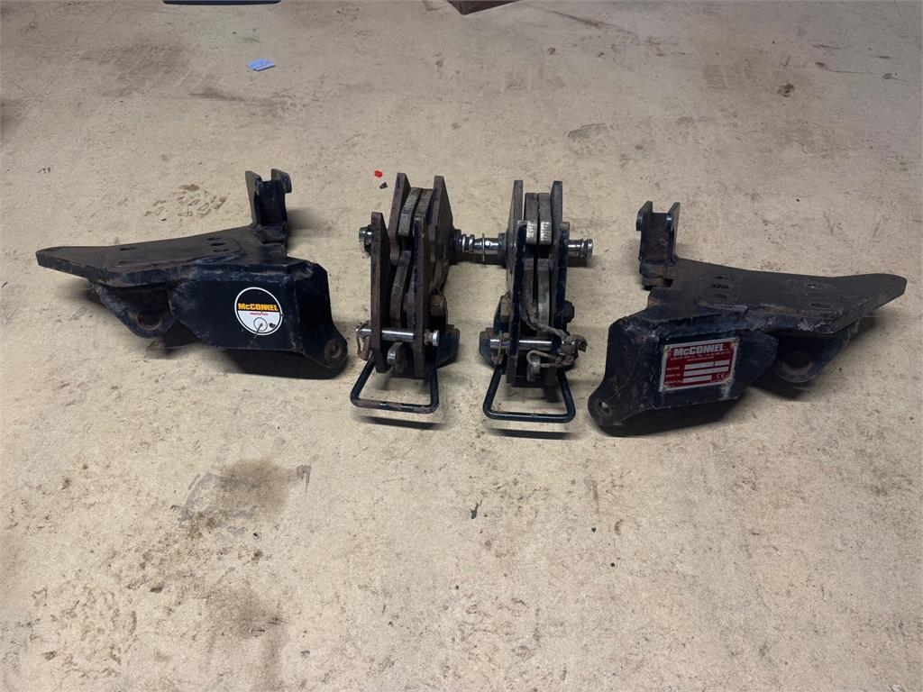 McConnel Axle Brackets