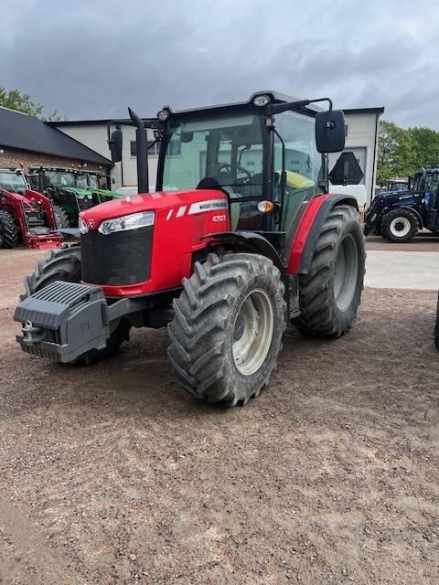 Massey Ferguson 4707