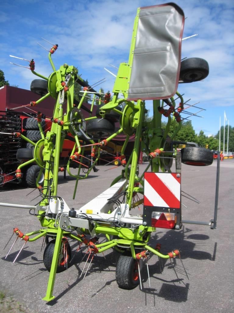 CLAAS Volto 900