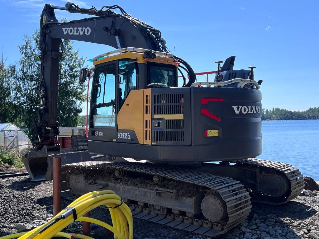 Volvo ECR 235 med 3D Grävsystem