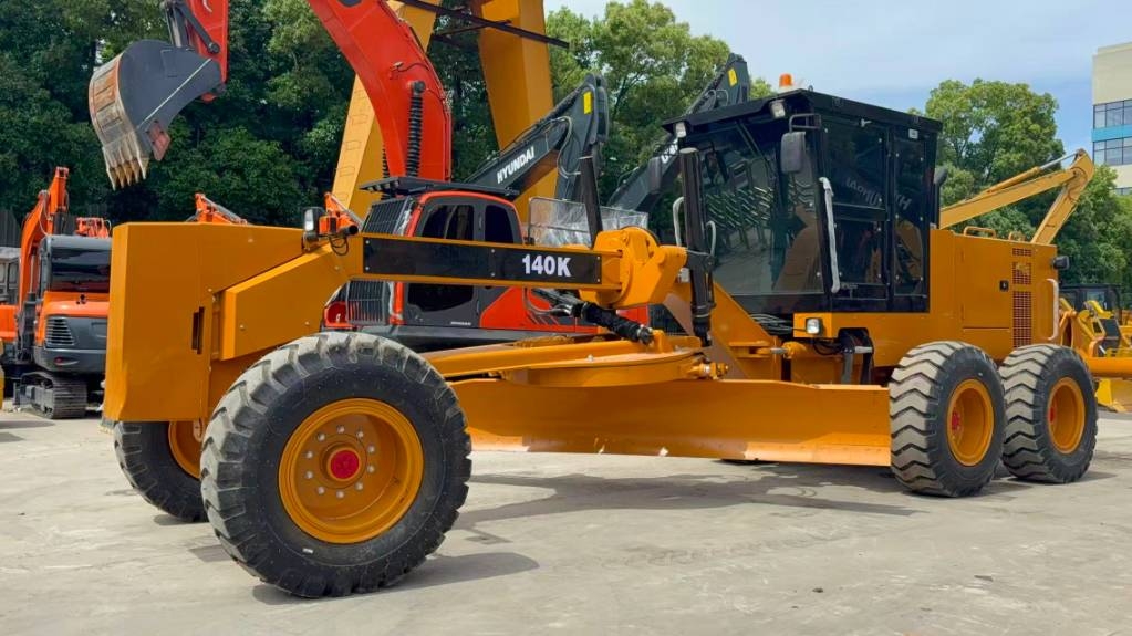 CAT 140 K