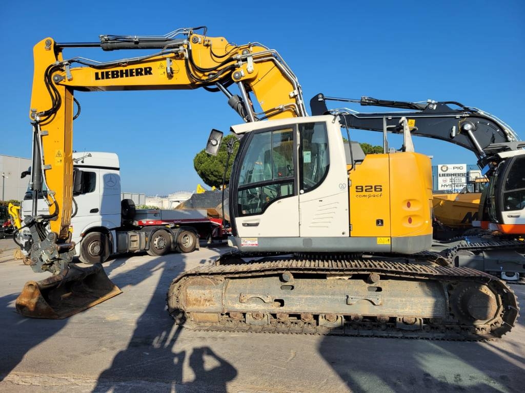 Liebherr R 926 Compact Litronic