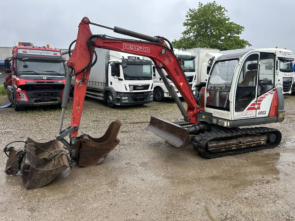 Neuson 6002