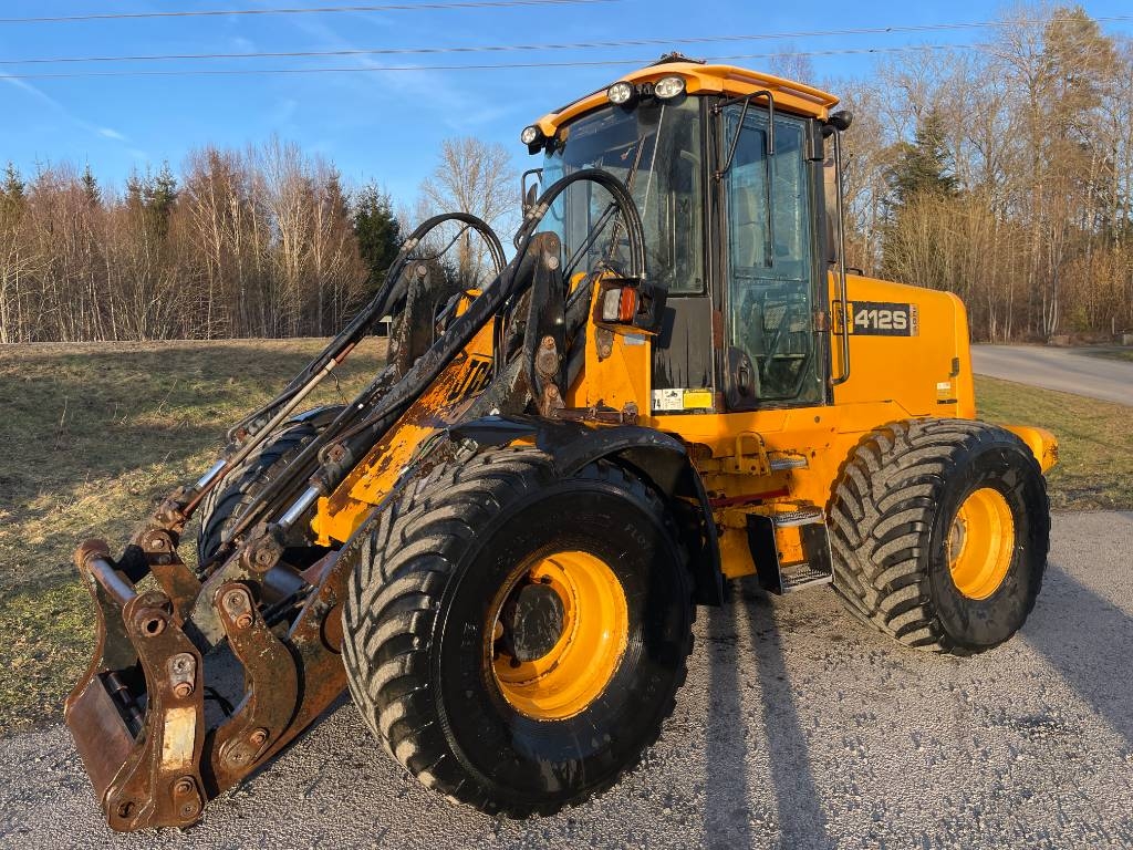 Chargeuse sur pneus JCB 412S med Stora BM — occasion 2007, 13 335 h
