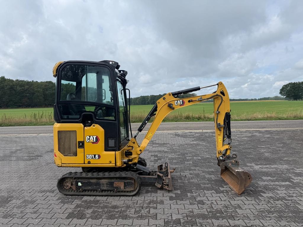 CAT 301.6 minigraver / hydro wissel cw05