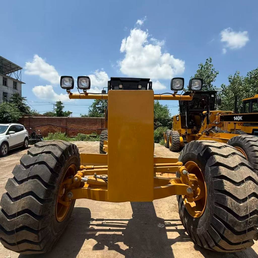 CAT 140 G