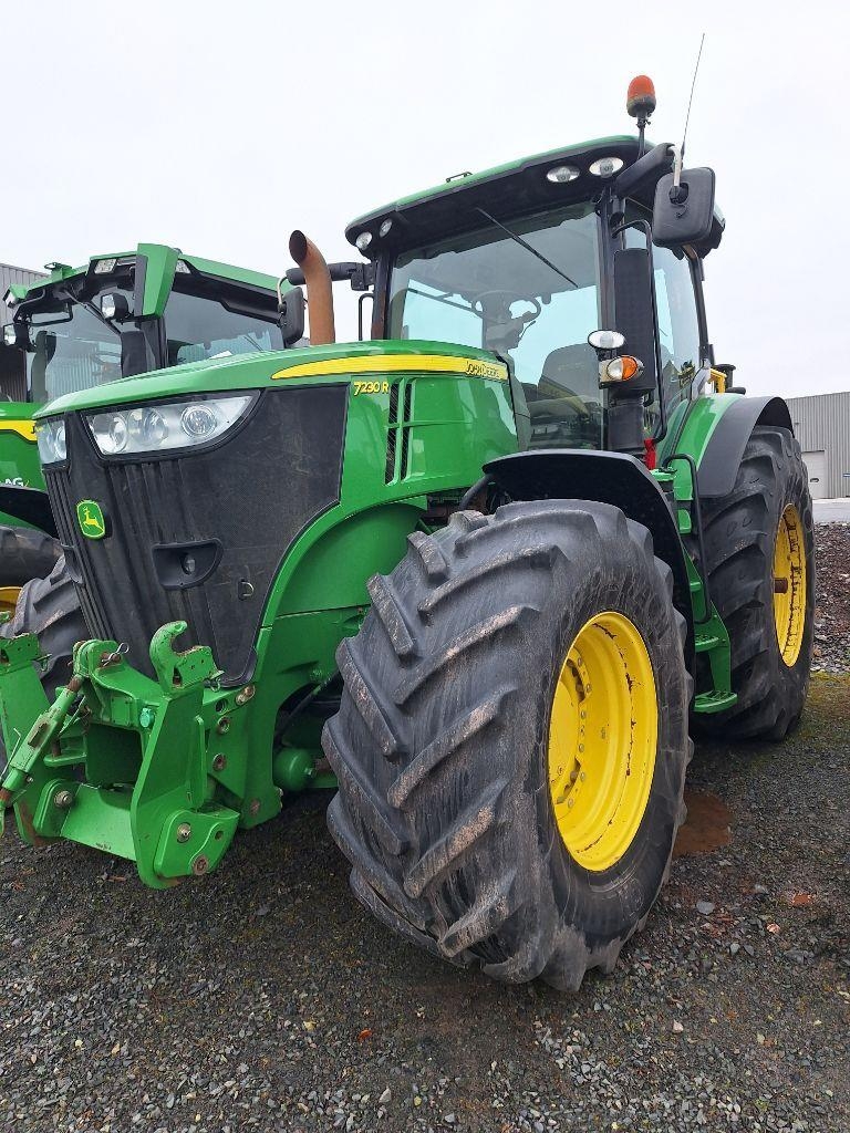 John Deere 7230R 9.0L