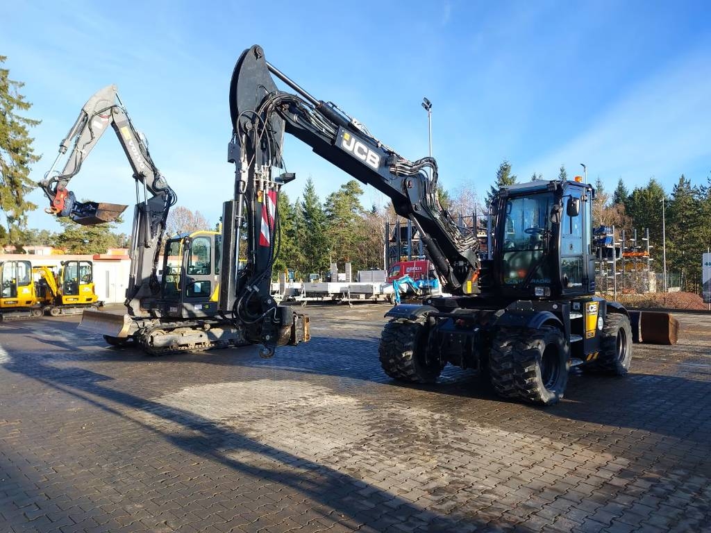 Pelle sur pneus JCB HD110 S5 — occasion 2023, 785 h