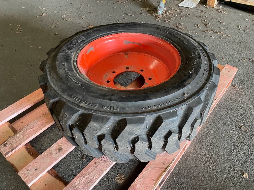 Bobcat Hjul 10-16.5 nyskick 8 bult