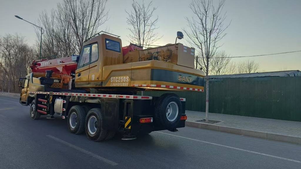 Sany STC 250S