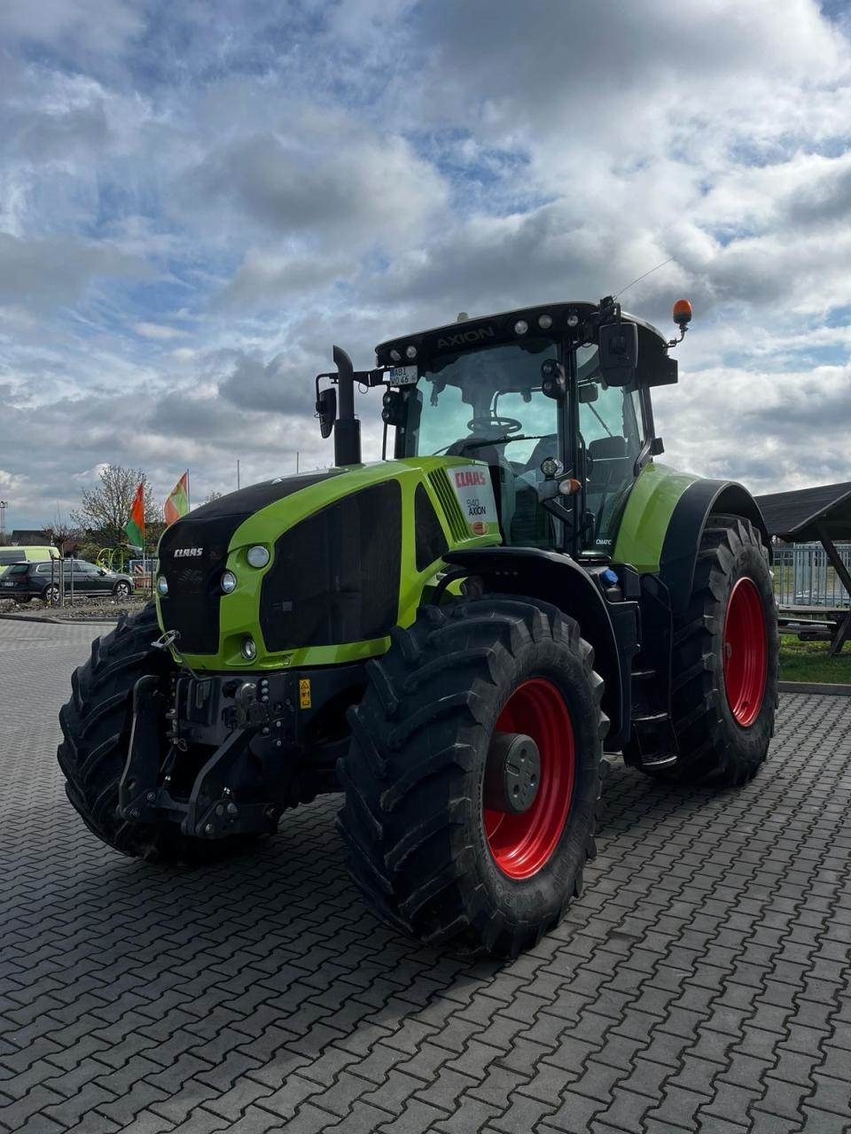 Axion 940