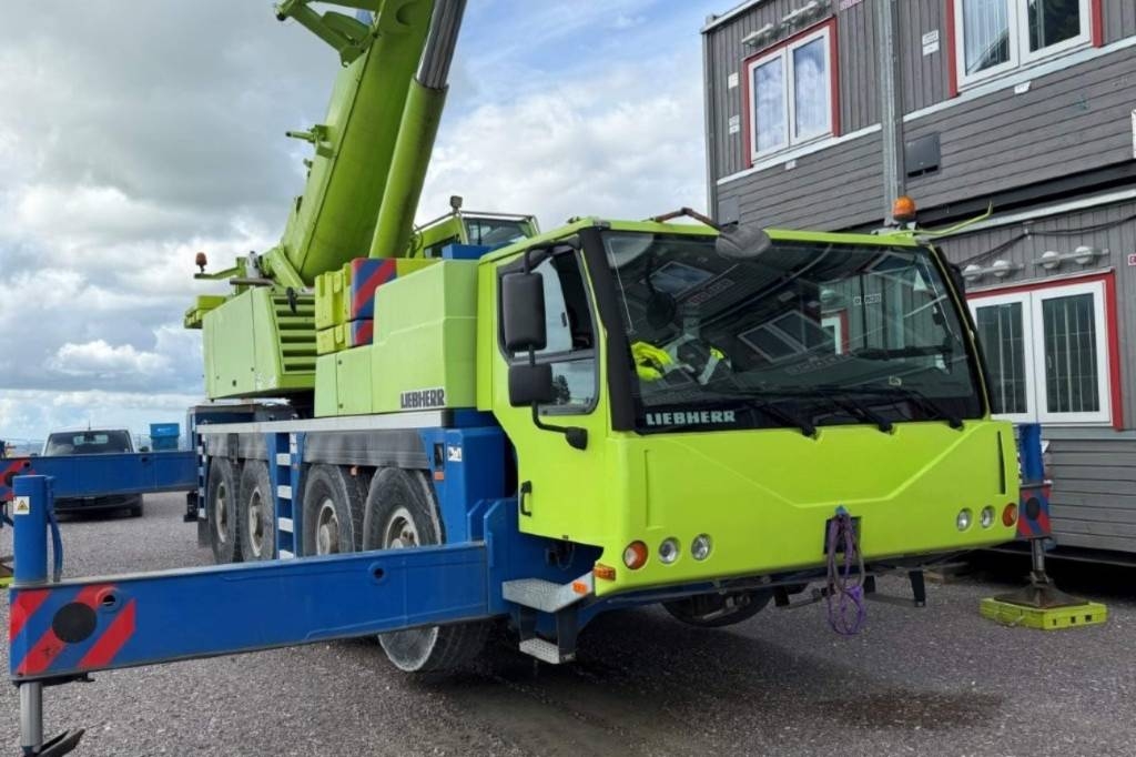Grue tout-terrain Liebherr LTM 1090-4.1 — occasion 2010