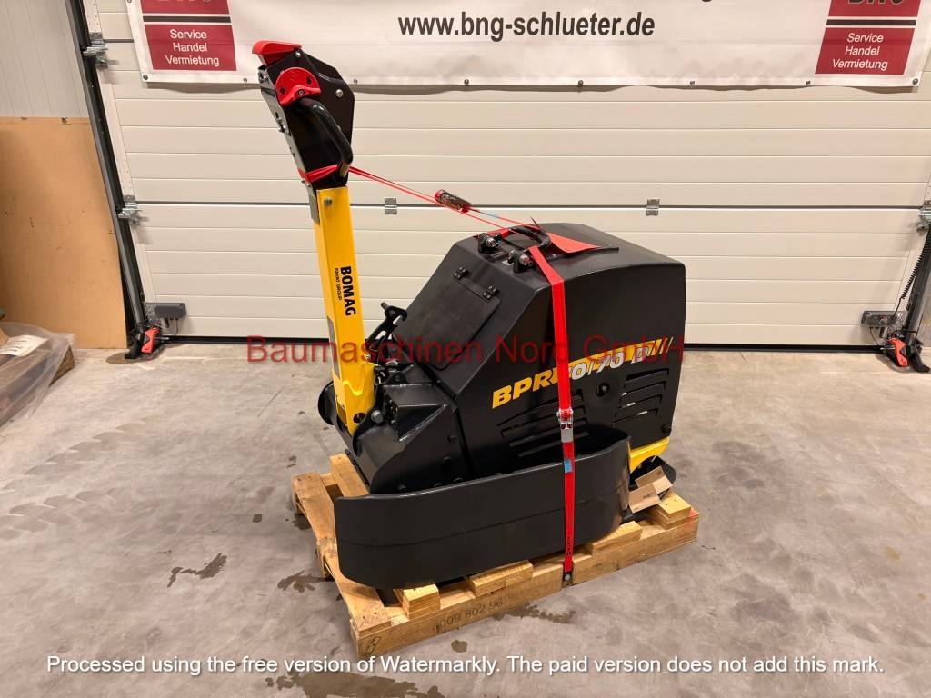 Plaque vibrante Bomag BPR 70/70 D NEU — occasion 2026