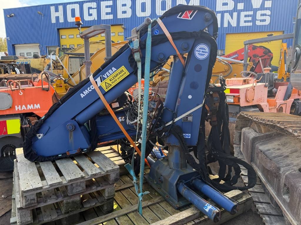Grue auxiliaire Amco Veba v806NM2S — occasion 2010