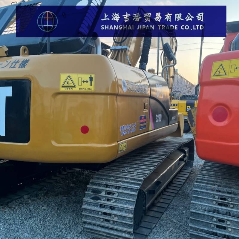 Pelle sur chenilles Caterpillar 323 D — occasion 2022, 2 845 h