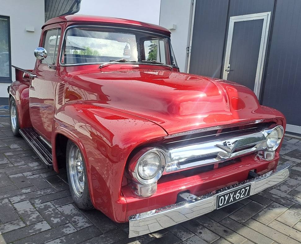 Ford F 100