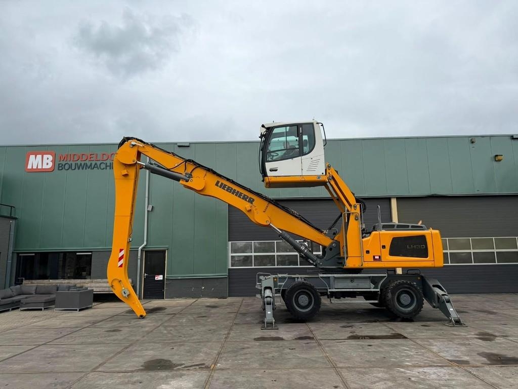 Liebherr LH 30 M