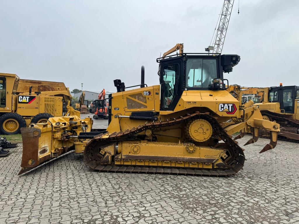 Bulldozer Caterpillar D5 -17A LGP . — occasion 2021, 5 274 h