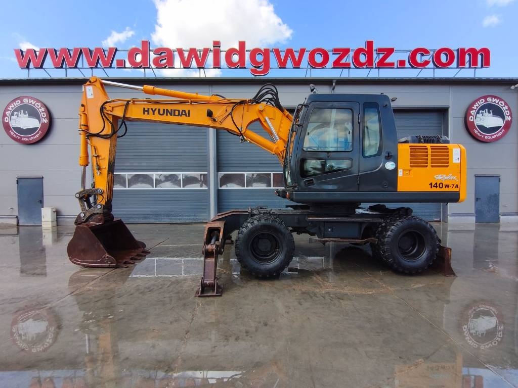 Hyundai Robex 140W-7A