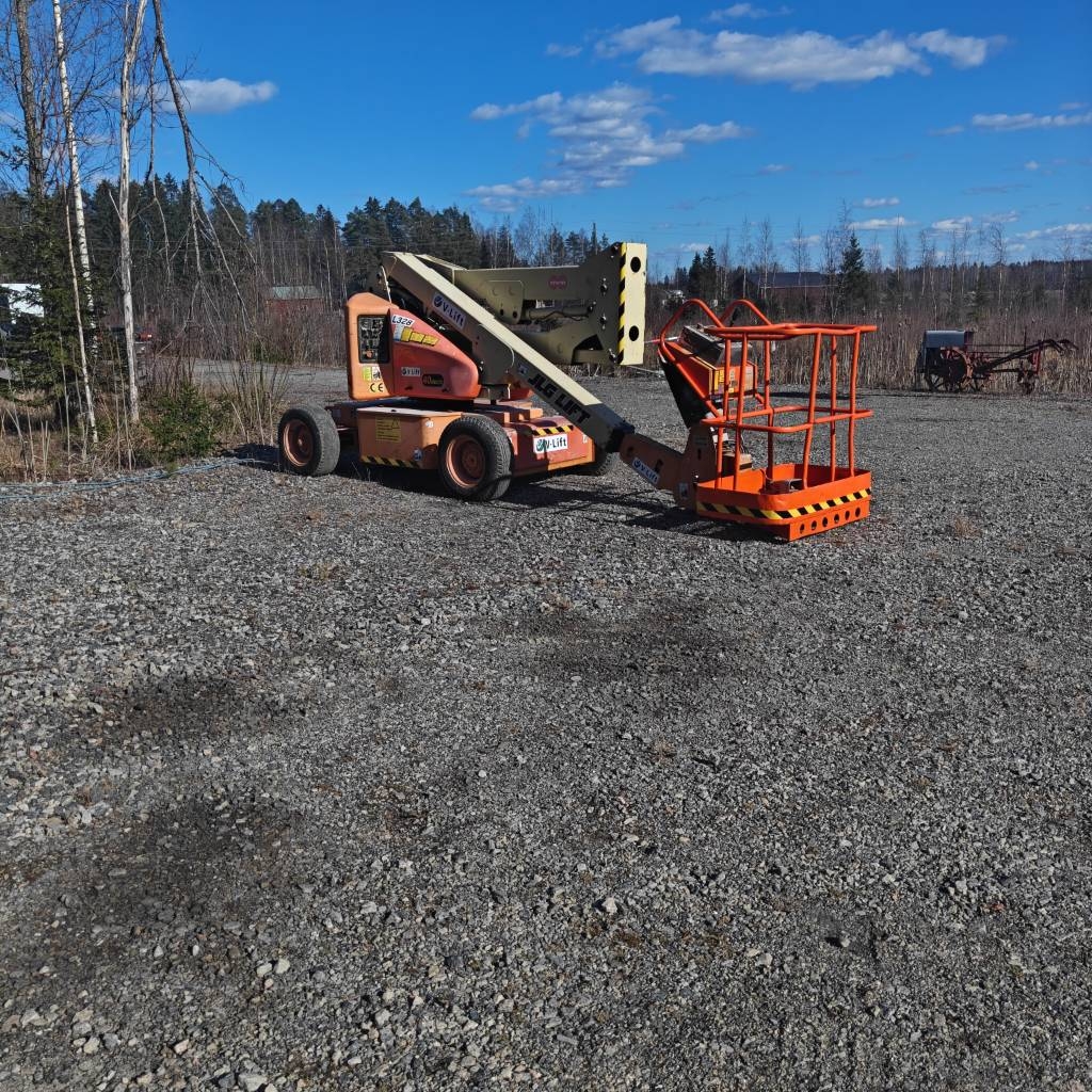 Nacelle articulée JLG E40 — occasion 1998, 2 153 h