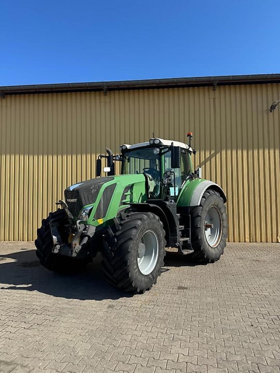 Tracteur agricole Fendt 828 Vario S4 Profi Plus mit FH+FZW — occasion 2016, 8 350 h