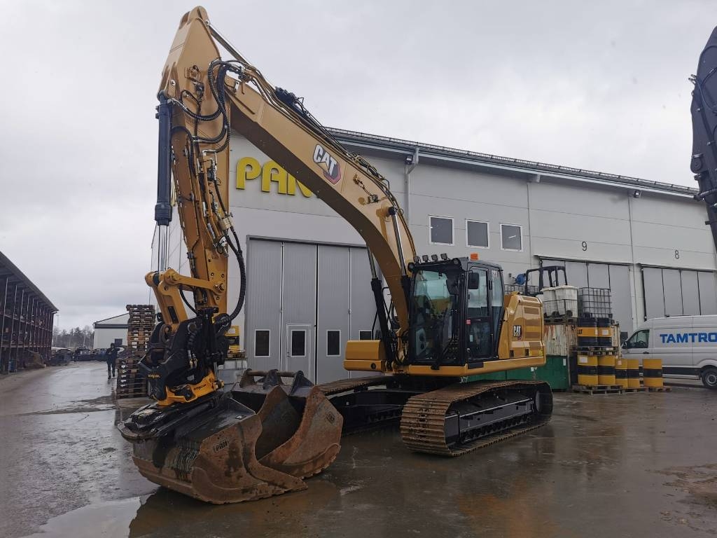 CAT 323