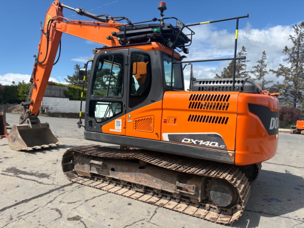 Doosan DX 140 LC