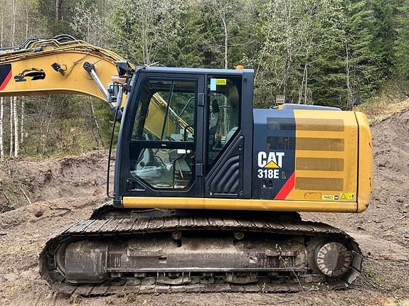 CAT 318E