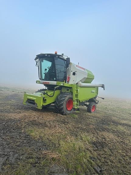 Moissonneuse-batteuse CLAAS Avero 240 Kjøp nå, få utsettelse på levering og be — occasion 2011, 1 247 h