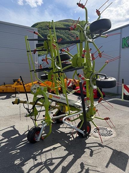 CLAAS Volto 900